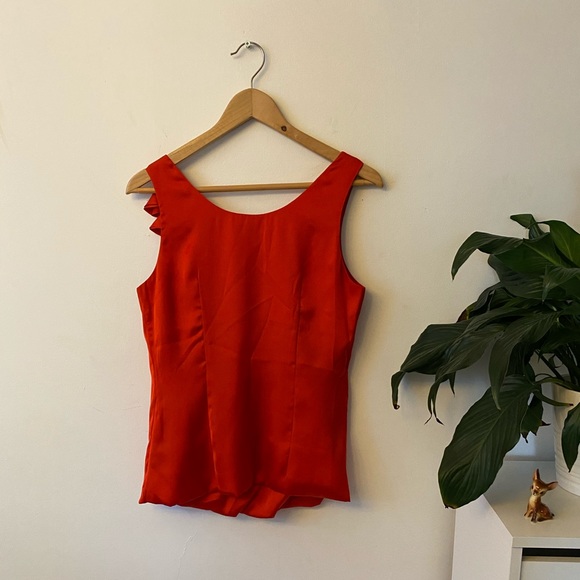 H&M sleeves blouse with 3D petal detail - Picture 2 of 5